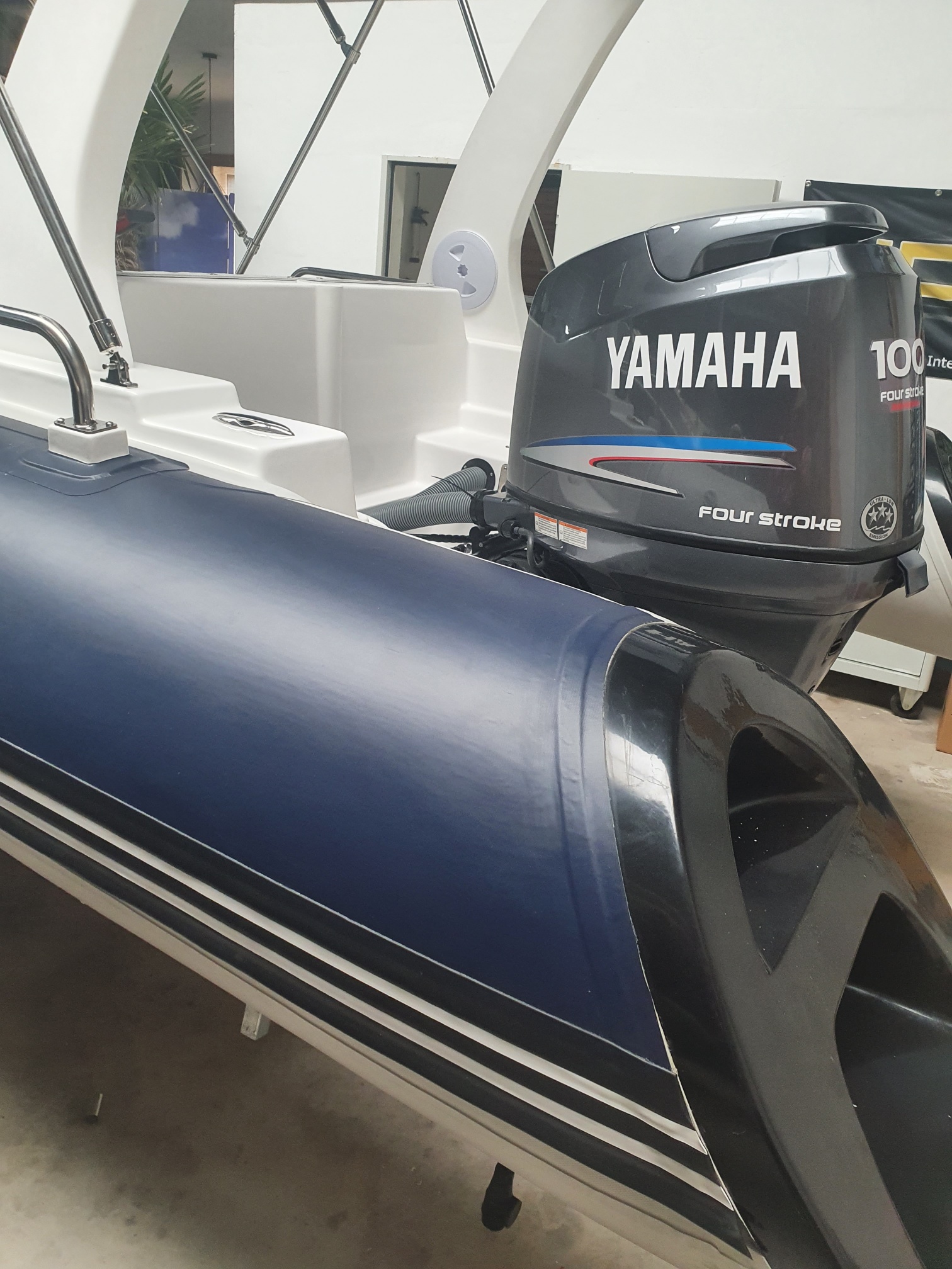 Rib Schlauchboot 5,40m x 2,20mm mit 100 PS Yamaha und Trailer