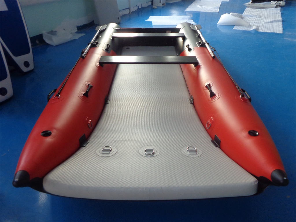 Schlauchboot HPS-Cat 380 Rot/ Schwarz- mit schwarzen Luftboden