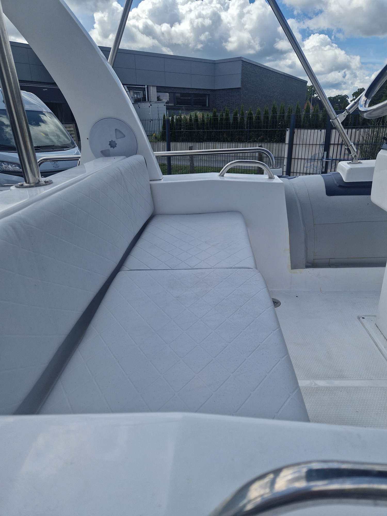 Rib Schlauchboot 5,40m x 2,23m mit 115PS Tohatsu mit Trailer 750 KG alles wie Neu!!