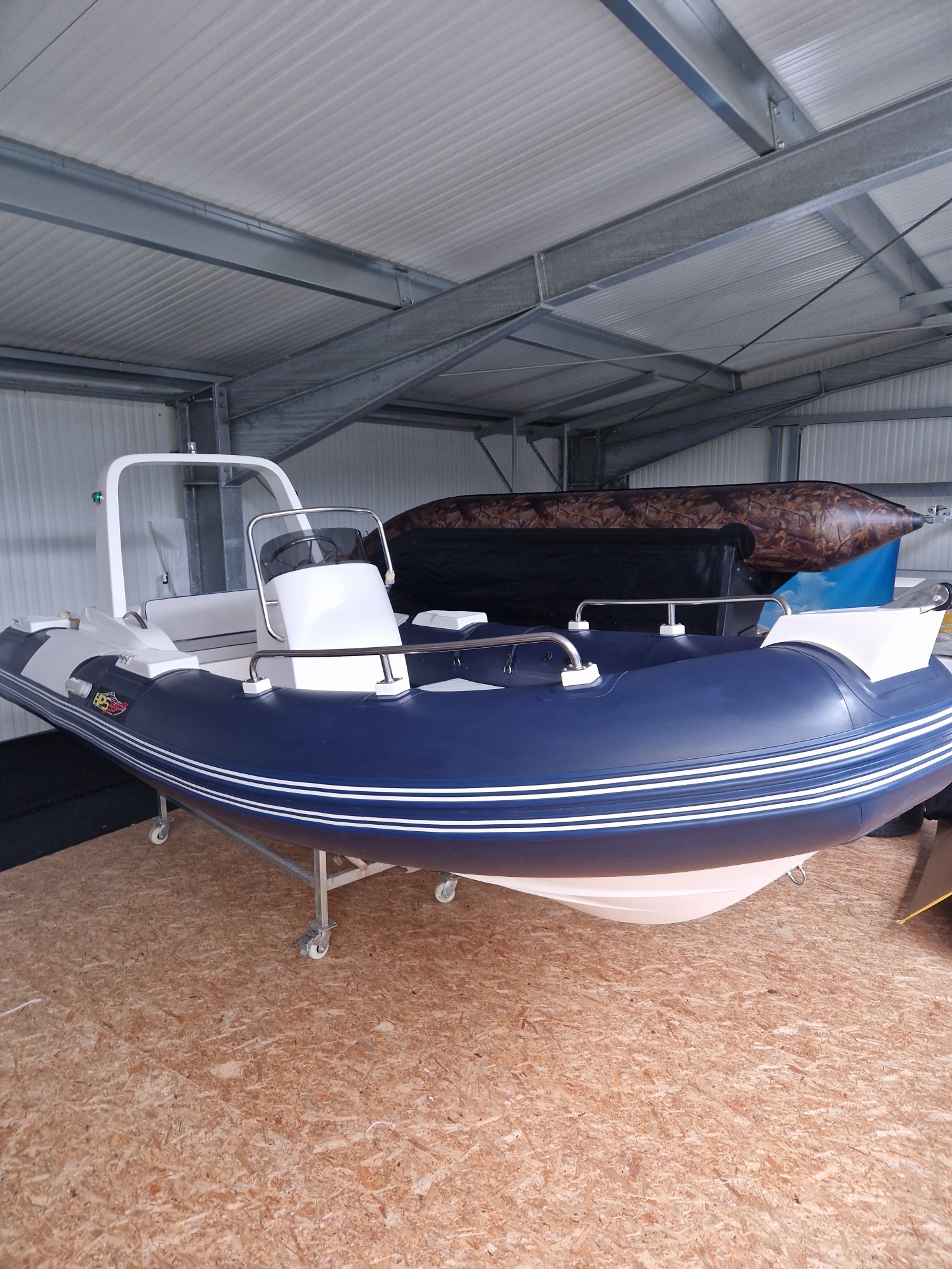 Schlauchboot RIB 520 Dunkelblau / Weiß