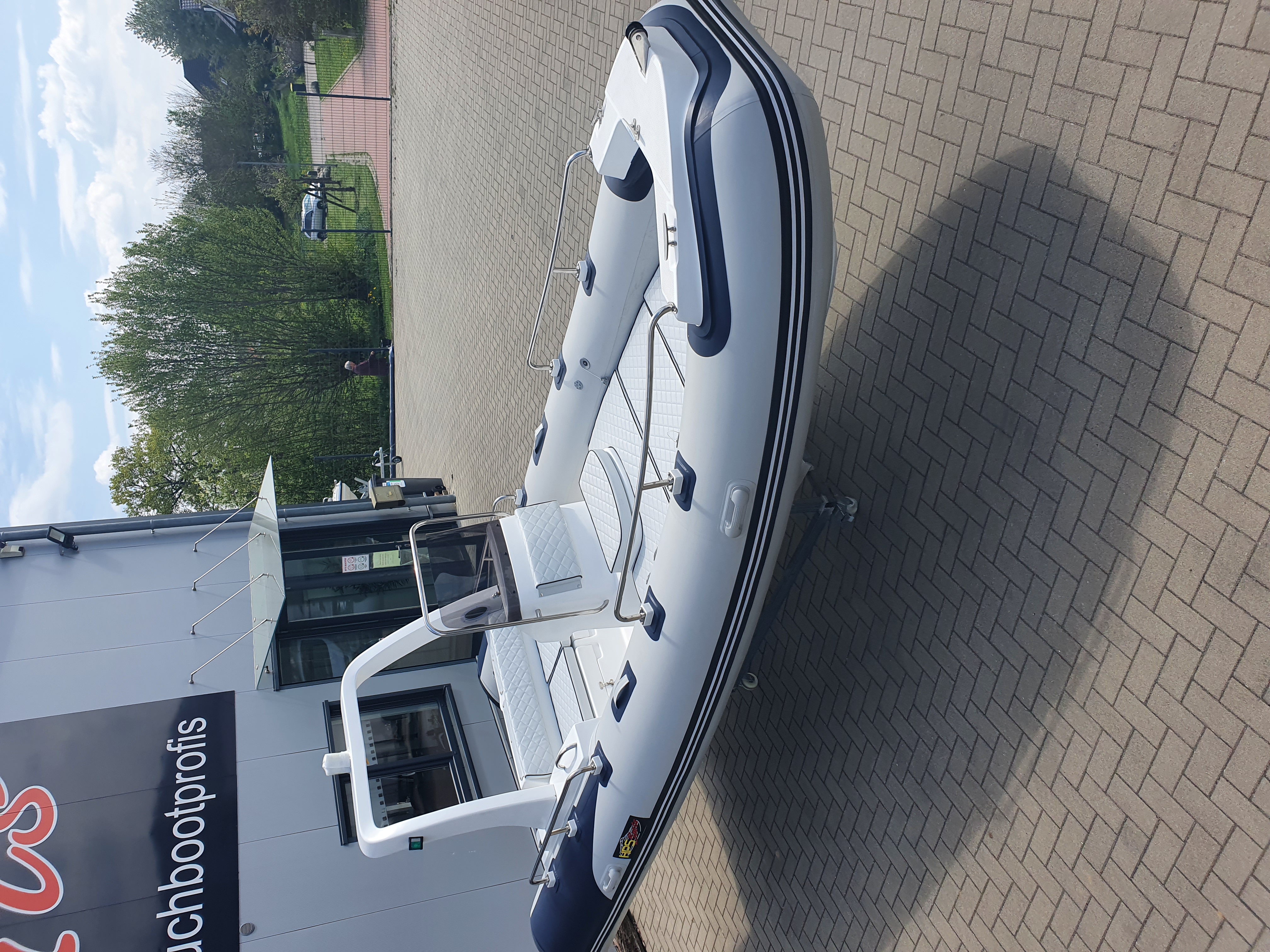 Rib Schlauchboot 5,40m x 2,20mm mit 100 PS Yamaha und Trailer