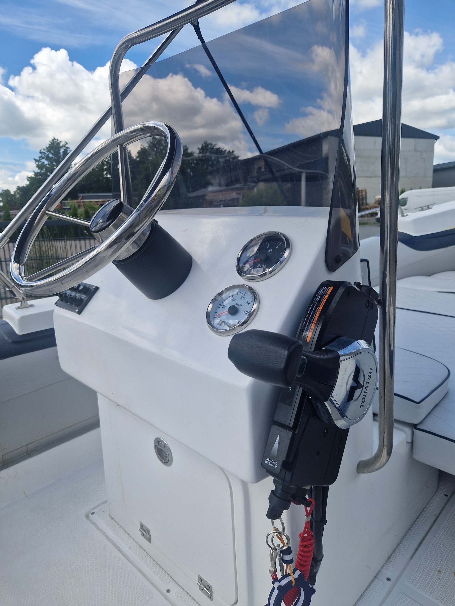 Rib Schlauchboot 5,40m x 2,23m mit 115PS Tohatsu mit Trailer 750 KG alles wie Neu!!