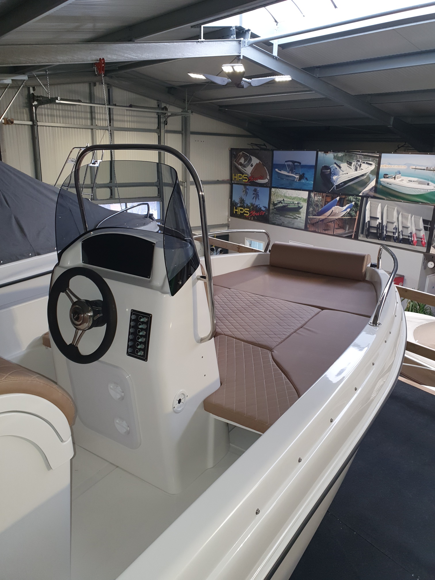 Konsolenboot von Karel 4,80m Konsolenboot von Karel 4,80m