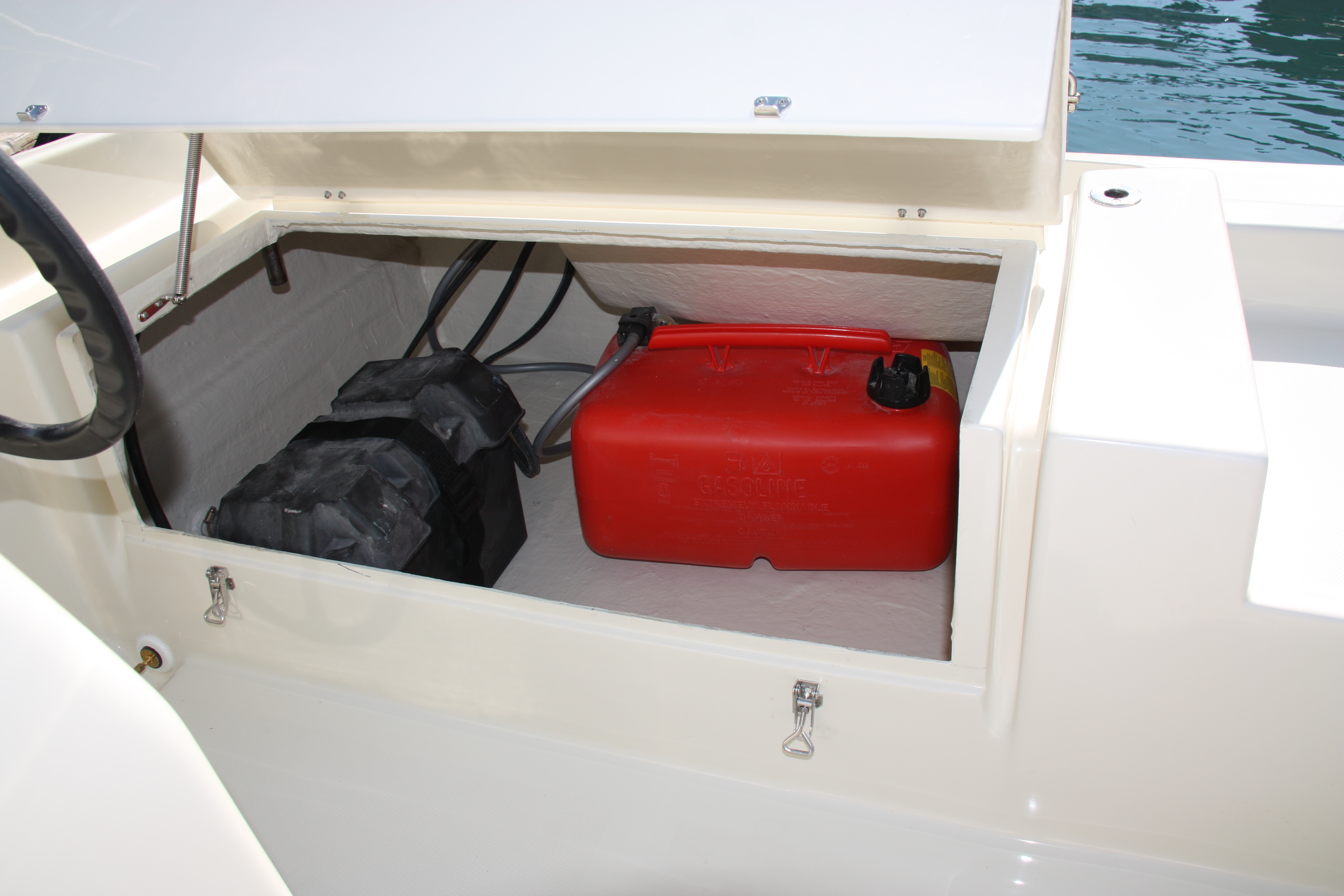 Konsolenboot 450 Open 4,50m x 1,90 von Karel Neu