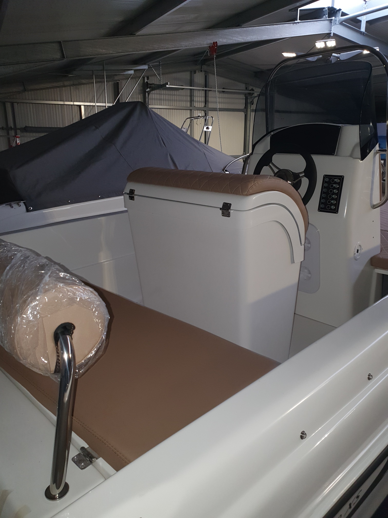 Konsolenboot von Karel 4,80m Konsolenboot von Karel 4,80m